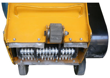 เครื่องขัดพื้นด้วยมือด้วยเครื่องยนต์ 13.5 แรงม้าสำหรับการขจัดคราบสนิม